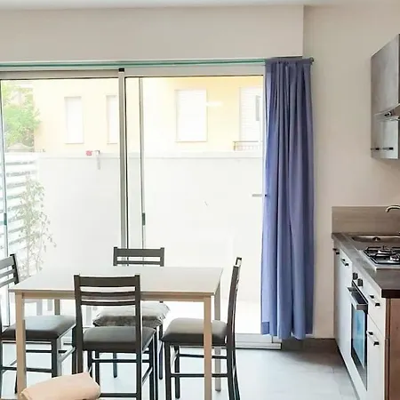 Lido Apartments, Nuovi E Moderni, Vicino