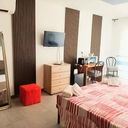 Lido Apartments, Nuovi E Moderni, Vicino Spiaggia, Trilocale Con Terrazza O Matrimoniale דירה